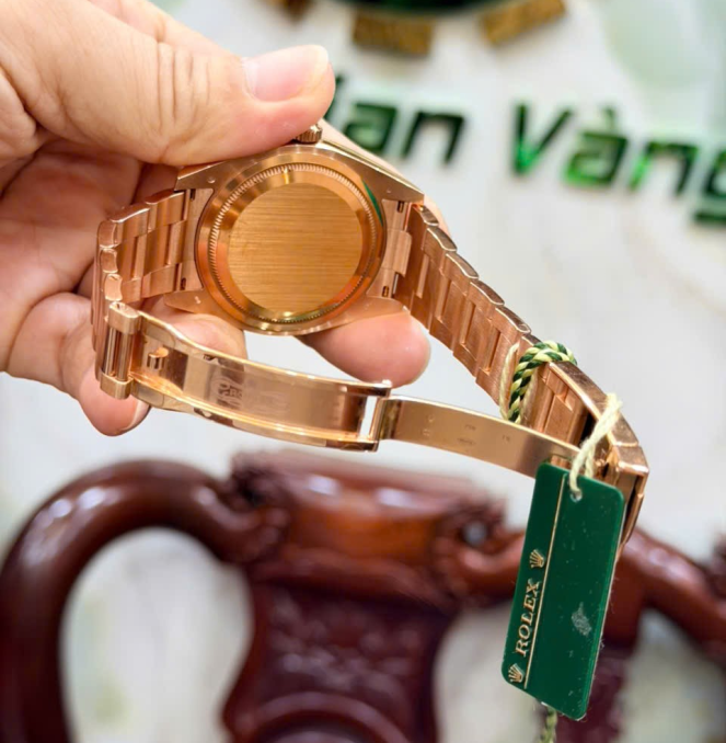 Rolex 326935 full set 2016 vàng Hồng size 42 mới tinh giá 1tỷ180 triệu