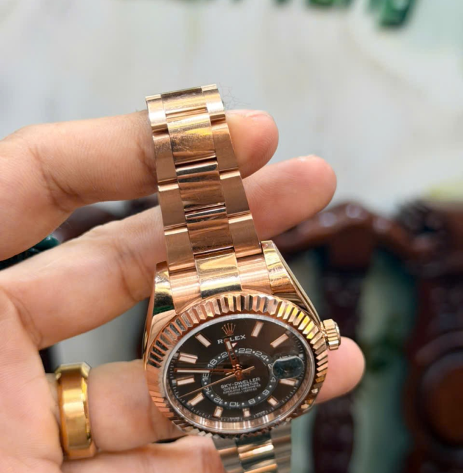 Sky Dweller 326935 vàng hồng nguyên khối mặt số Rhodium hộp thẻ 2018 size 42 giá 1tỷ180
