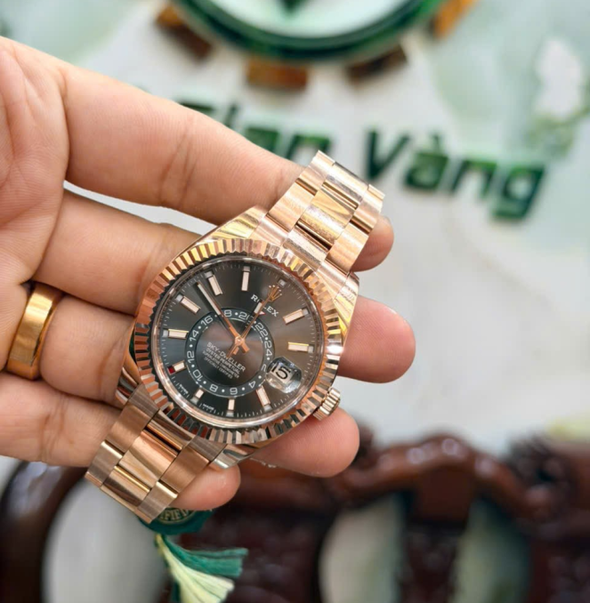 Sky Dweller 326935 vàng hồng nguyên khối mặt số Rhodium hộp thẻ 2018 size 42 giá 1tỷ180