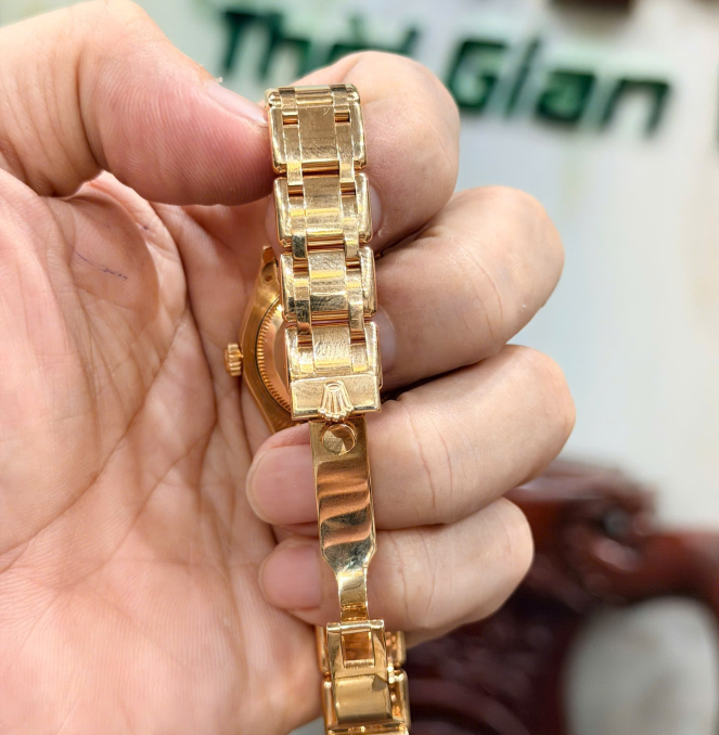 Rolex pearl master 80318 vàng khối kim cương hãng hộp sổ thẻ giá 468 triệu