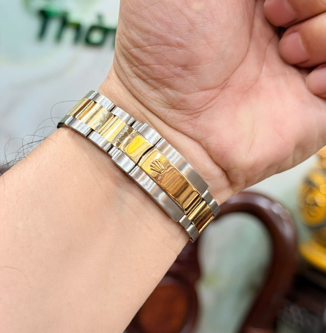 Rolex 116203 vi tính vàng chỉ có đồng hồ giá 212 triệu