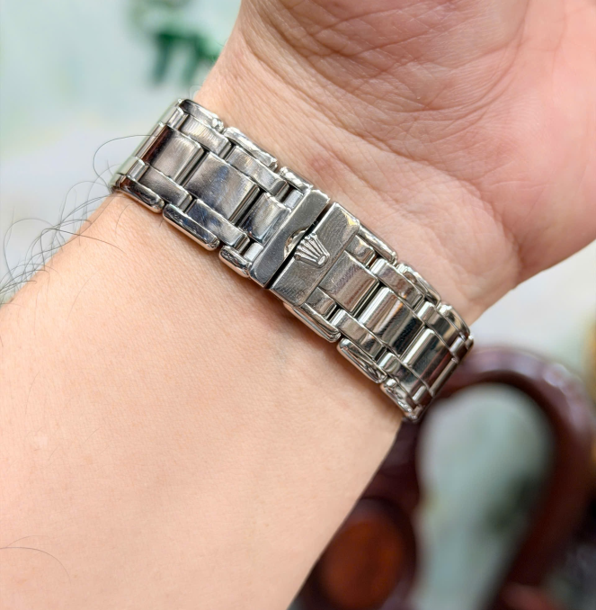 Rolex 18946 platin size 39 vành kim cương Zin hãng size 39 giá  1tỷ060 triệu