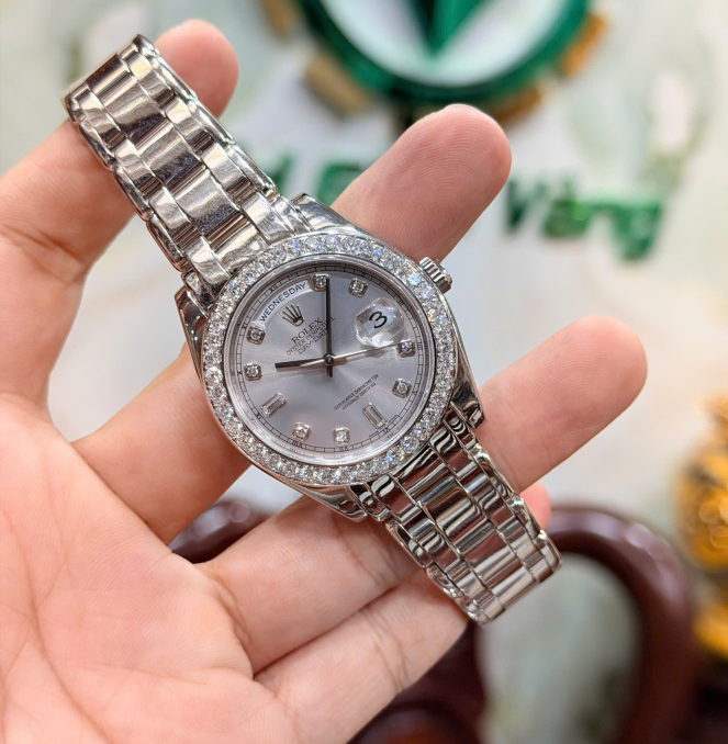 Rolex 18946 platin size 39 vành kim cương Zin hãng size 39 giá  1tỷ060 triệu
