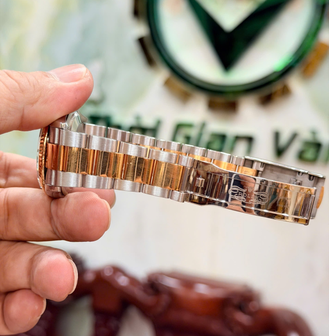 Rolex 126233 đờ mi vàng size 36 giá 268 triệu