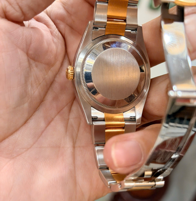 Rolex 126233 đờ mi vàng size 36 giá 268 triệu