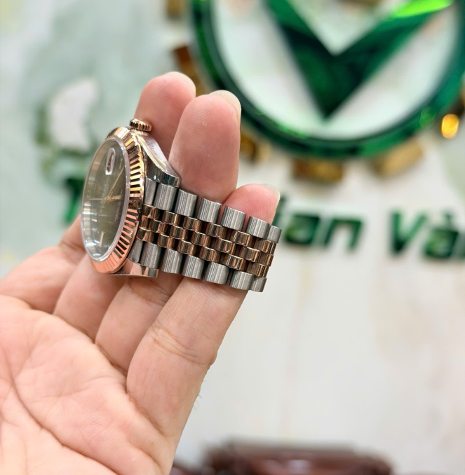 Rolex 126331 bản quần vợt dây jubille size 41 giá 360 triệu