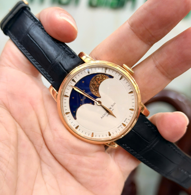 Arnold & Son HM Perpetual Moon size 42 mm Trăng đại 122 năm giá 279 triệu