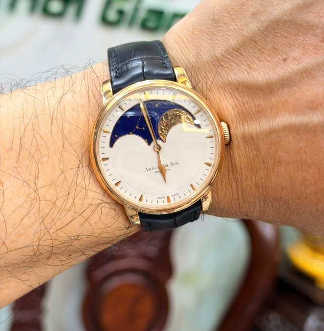 Arnold & Son HM Perpetual Moon size 42 mm Trăng đại 122 năm giá 279 triệu