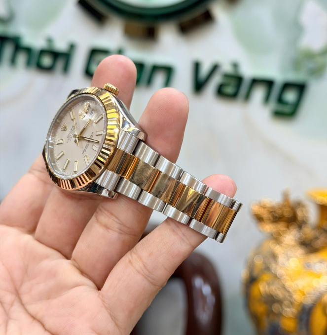 Rolex 126333 đờ mi vàng vàng size 41 giá  288 triệu