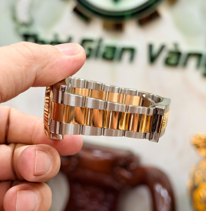 Rolex 126333 đờ mi vàng vàng size 41 giá  288 triệu