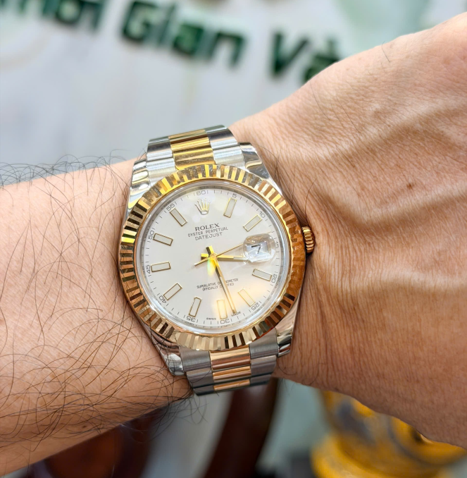 Rolex 126333 đờ mi vàng vàng size 41 giá  288 triệu