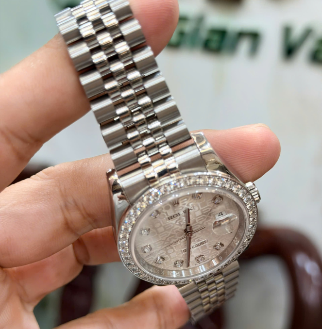 Rolex 116234 vi tính trắng niềng kim cương 2li option size 36 giá 208 triệu