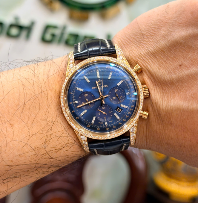 Breitling chonograph vàng khối size 43 kim cương Zin hãng  hiếm gặp hộp + thẻ giá 468 triệu
