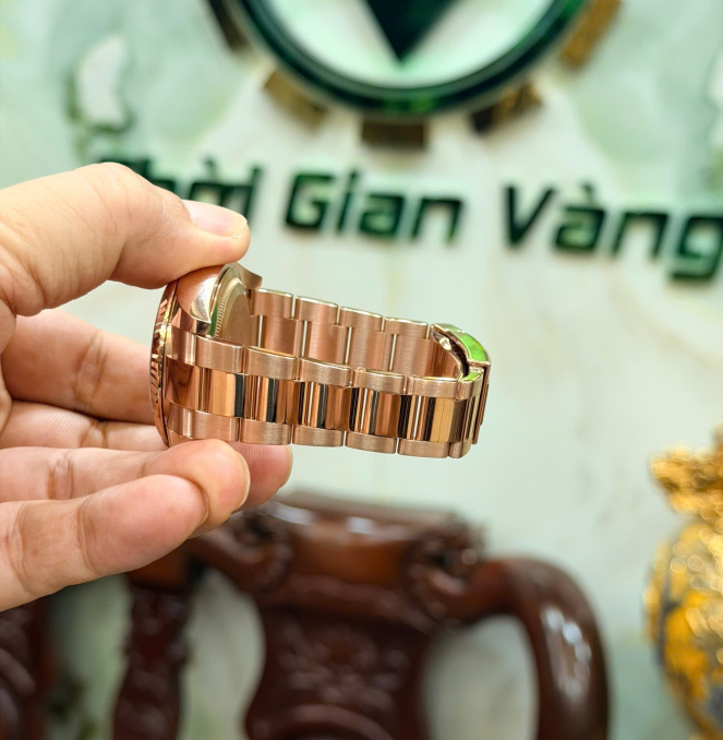 Rolex sky Dweller 326935 chỉnh giờ trên vành benzen hộp sổ thẻ 2018 giá  1tỷ199 triệu