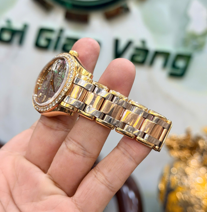 Siêu phẩm vi tính xà cừ 18948 full hộp sổ thẻ 2013 size 39 giá 1tỷ039 triệu