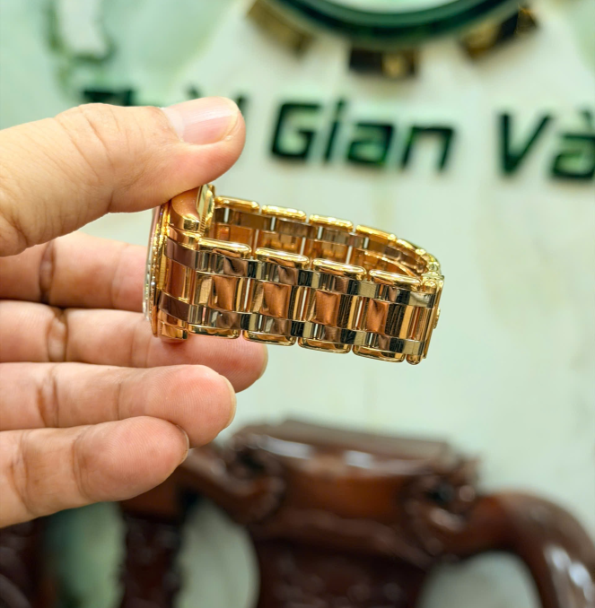 Siêu phẩm vi tính xà cừ 18948 full hộp sổ thẻ 2013 size 39 giá 1tỷ039 triệu