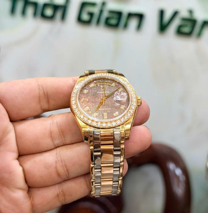 Siêu phẩm vi tính xà cừ 18948 full hộp sổ thẻ 2013 size 39 giá 1tỷ039 triệu