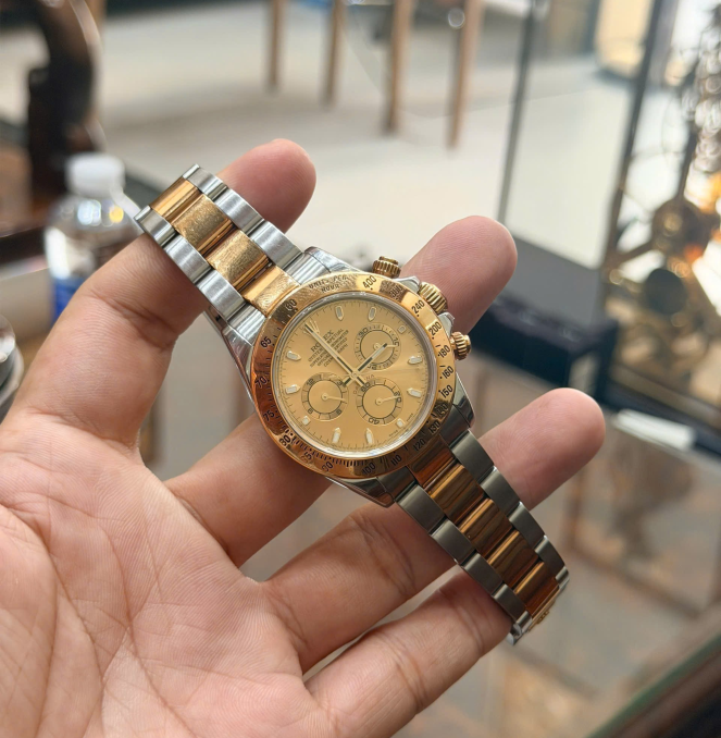 Rolex daytona 116523 mặt sam banh giá 390 triệu