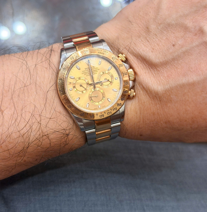 Rolex daytona 116523 mặt sam banh giá 390 triệu