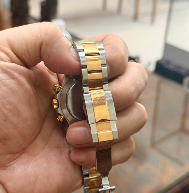 Rolex daytona 116523 mặt sam banh giá 390 triệu