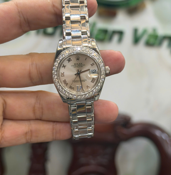 Rolex 81319 vàng khối size 34 giá 568 triệu 