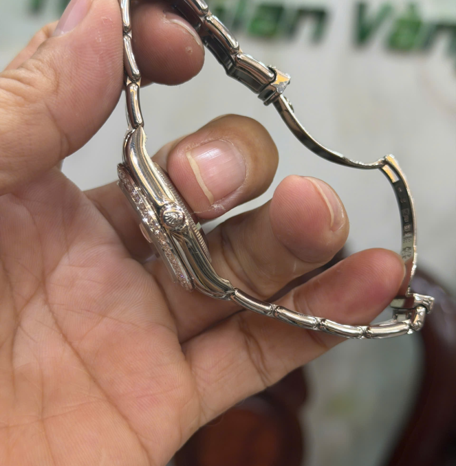 Rolex 81319 vàng khối size 34 giá 568 triệu 