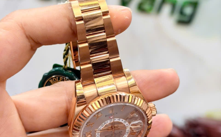 Rolex 326935 full set 2016 vàng Hồng size 42 mới tinh giá 1tỷ180 triệu