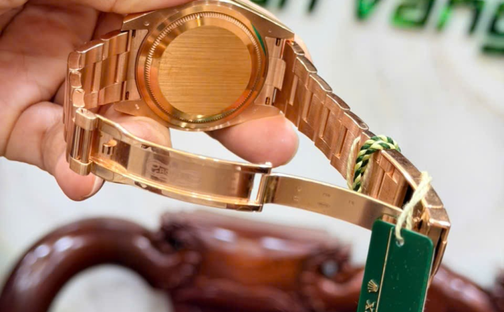 Rolex 326935 full set 2016 vàng Hồng size 42 mới tinh giá 1tỷ180 triệu