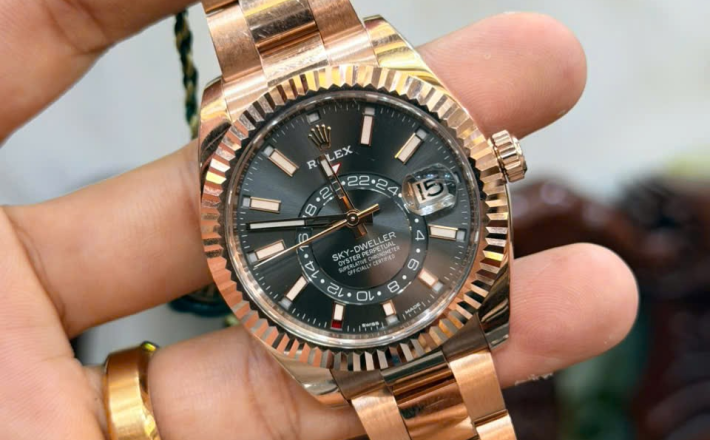 Sky Dweller 326935 vàng hồng nguyên khối mặt số Rhodium hộp thẻ 2018 size 42 giá 1tỷ180