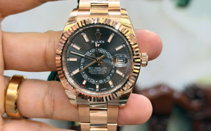 Sky Dweller 326935 vàng hồng nguyên khối mặt số Rhodium hộp thẻ 2018 size 42 giá 1tỷ180