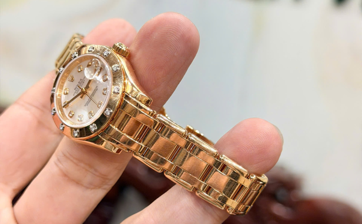 Rolex pearl master 80318 vàng khối kim cương hãng hộp sổ thẻ giá 468 triệu