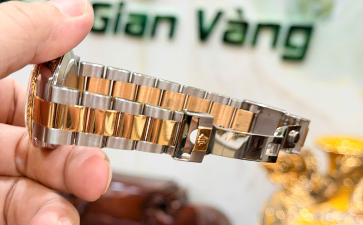Rolex 116523 đờ mi vàng - mặt số + niềng kim cương thiên giá 418 triệu