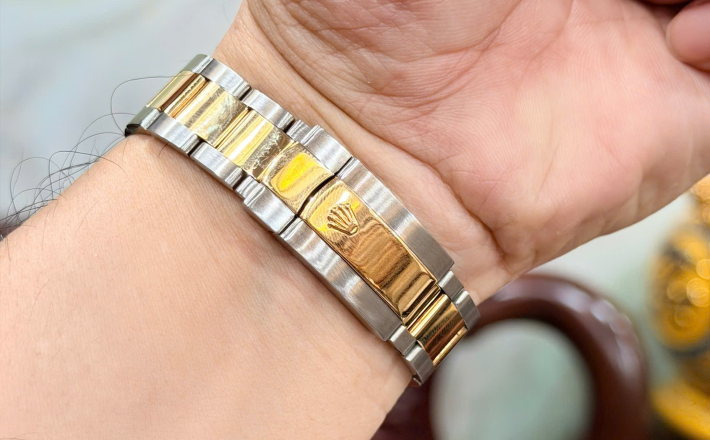 Rolex 116203 vi tính vàng chỉ có đồng hồ giá 212 triệu