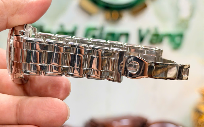 Rolex 18946 platin size 39 vành kim cương Zin hãng size 39 giá  1tỷ060 triệu