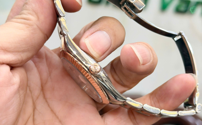 Rolex 126331 đờ mi vàng hồng size 41 mặt sundust giá 345 triệu