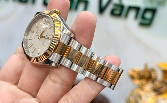 Rolex 126333 đờ mi vàng vàng size 41 giá  288 triệu