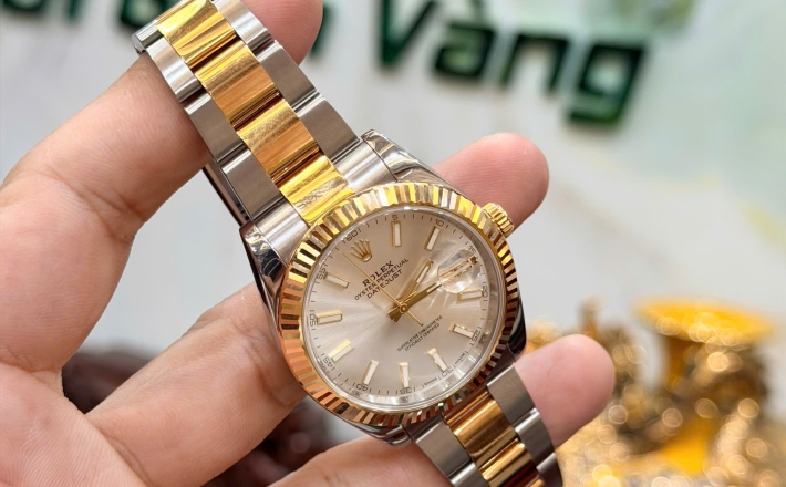 Rolex 116333 đờ mi vàng vàng size 41 đã ngừng sản xuất giá  255 triệu