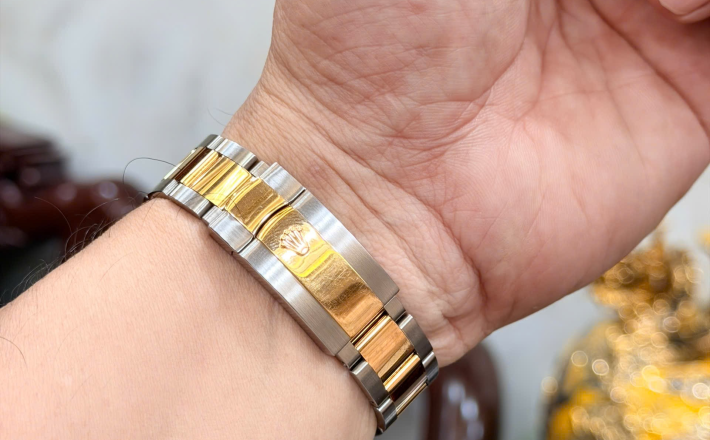Rolex 116333 đờ mi vàng vàng size 41 đã ngừng sản xuất giá  255 triệu