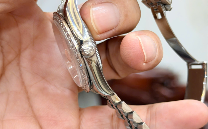 Rolex 116234 vi tính trắng niềng kim cương 2li option size 36 giá 208 triệu