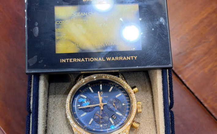 Breitling chonograph vàng khối size 43 kim cương Zin hãng  hiếm gặp hộp + thẻ giá 468 triệu