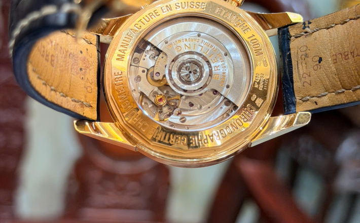 Breitling chonograph vàng khối size 43 kim cương Zin hãng  hiếm gặp hộp + thẻ giá 468 triệu