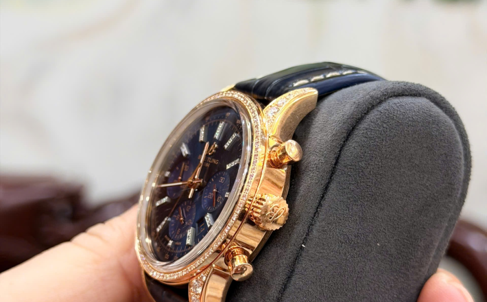 Breitling chonograph vàng khối size 43 kim cương Zin hãng  hiếm gặp hộp + thẻ giá 468 triệu