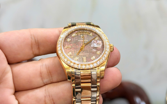 Siêu phẩm vi tính xà cừ 18948 full hộp sổ thẻ 2013 size 39 giá 1tỷ039 triệu