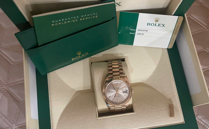 Rolex 228235 này full set 2017 giá 1 tỷ 180 triệu