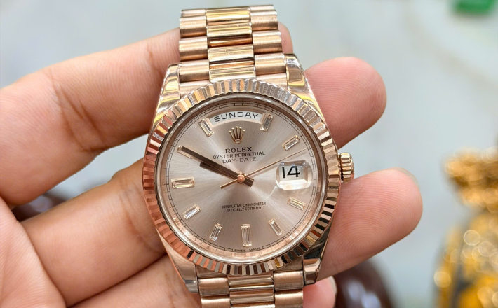 Rolex 228235 này full set 2017 giá 1 tỷ 180 triệu