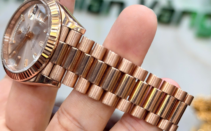 Rolex 228235 này full set 2017 giá 1 tỷ 180 triệu