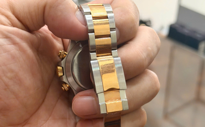 Rolex daytona 116523 mặt sam banh giá 390 triệu
