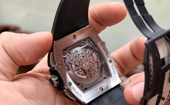 Hublot Spirit BigBang diamond zin hãng chekapp 2024 size 45 giá 239 triệu