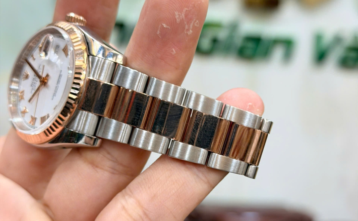 Rolex 116231 đờ mi vàng hồng size 36 mặt tráng men trắng cọc la mã  giá 208 triệu