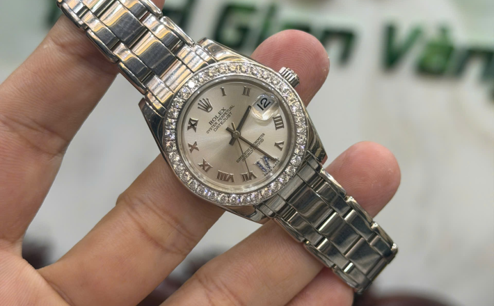 Rolex 81319 vàng khối size 34 giá 568 triệu 